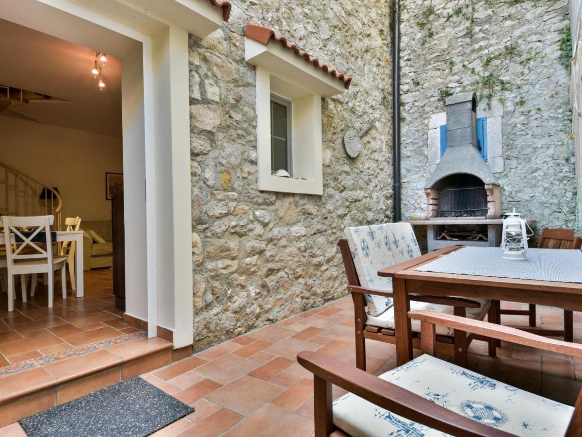 Holiday Home Mali dvori Diklo Dış mekan fotoğraf